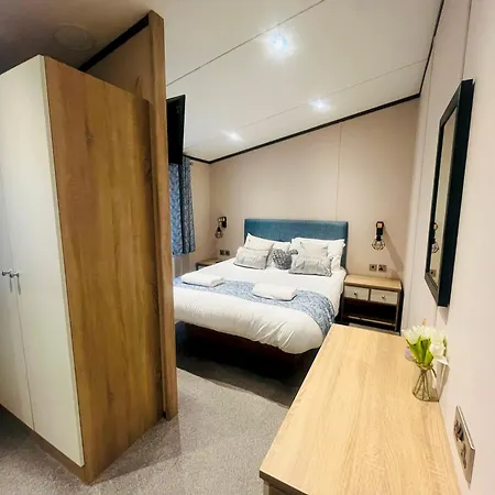 Prázdninový dům Ailsa With Hot Tub