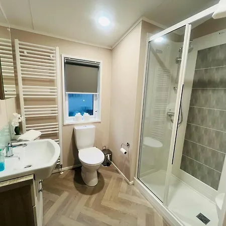 Ailsa With Hot Tub York