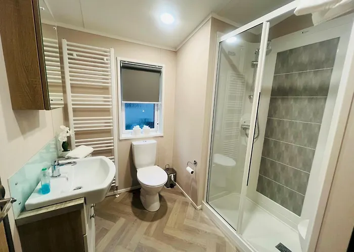 Ailsa With Hot Tub 约克